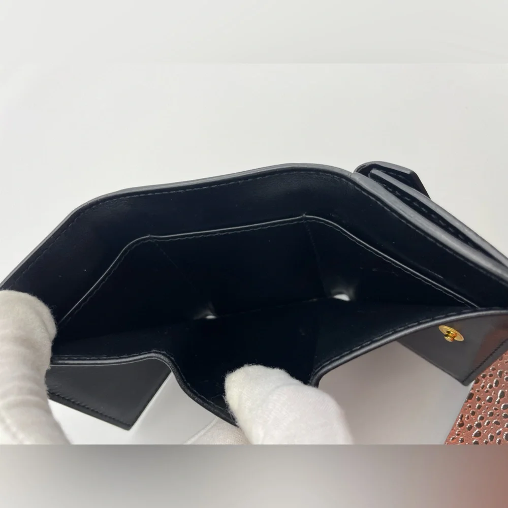 🤎Prada🤎Wallet🤎 - Picture 7 of 7